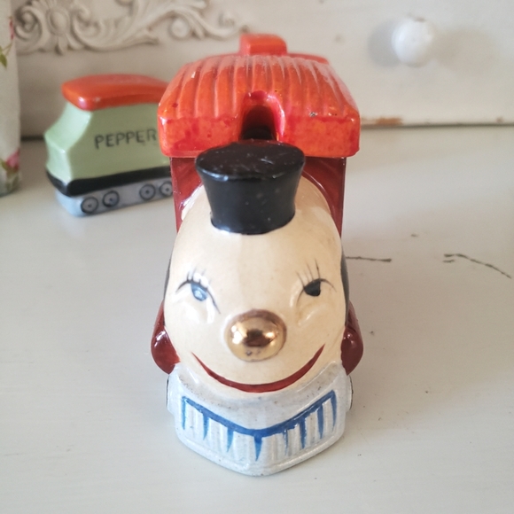 Vtg Train S&P Shakers - Picture 2 of 9